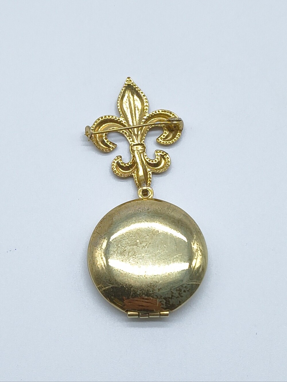 Vintage Mother Of Pearl Fleur De Lis Locket Brooch - Picture 4 of 6